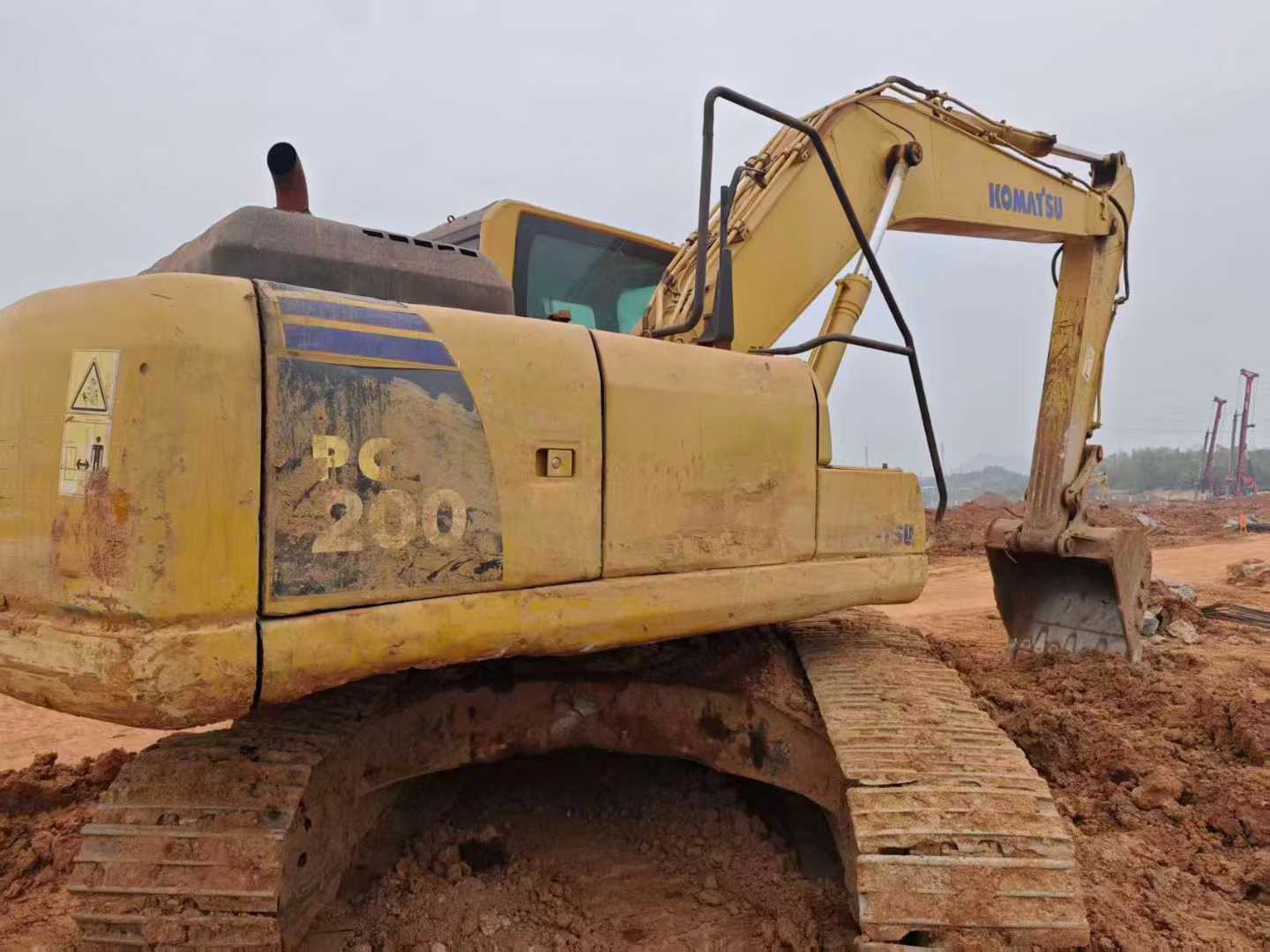 Buy Komatsu PC200-8 Used Excavator / 2 Used Komatsu PC200-8 Excavator 2016 Model / 2