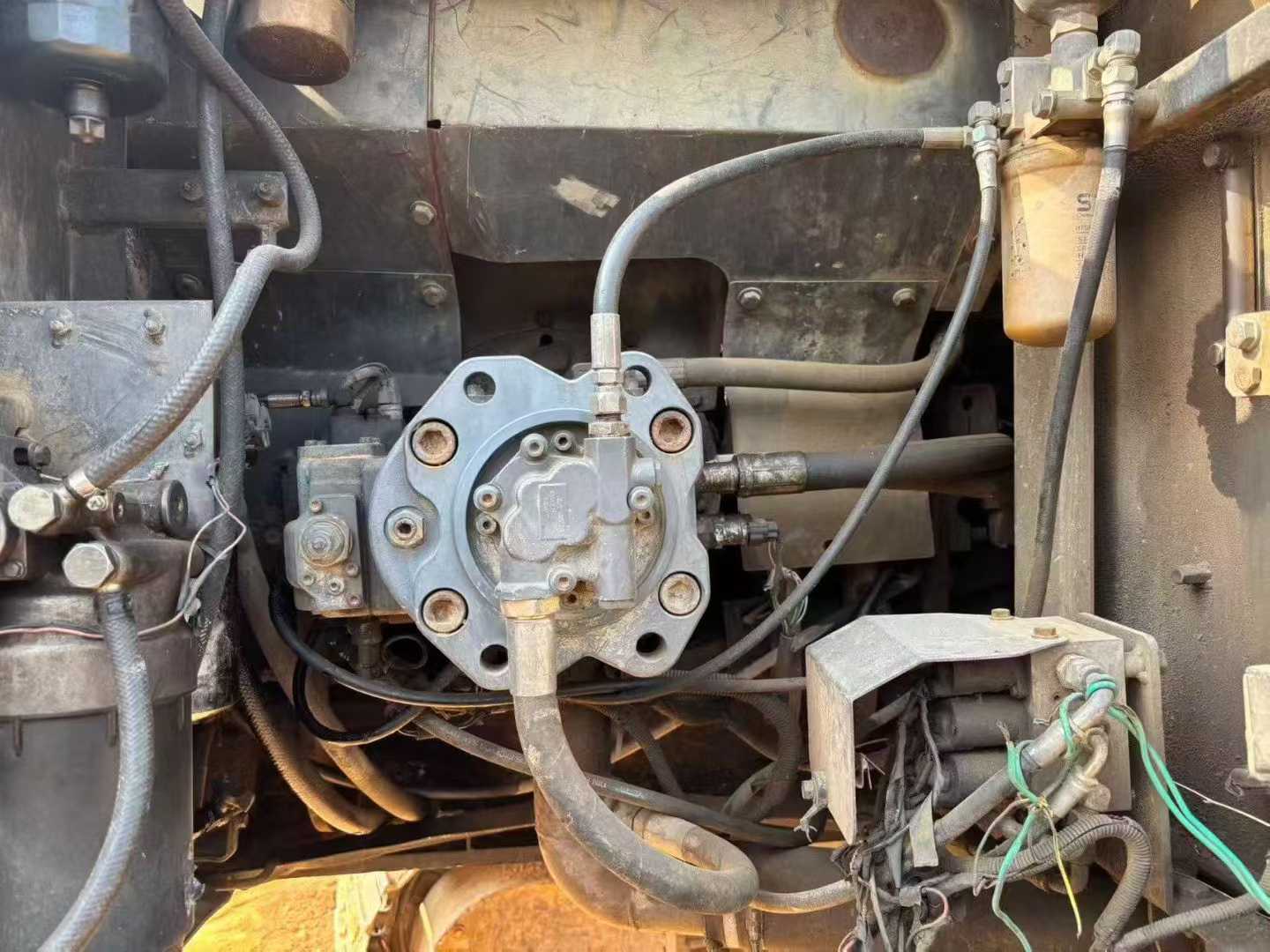 Buy Sumitomo SH210-5 Used Excavator / 4 Used Sumitomo SH210-5 Excavator 2011 Model / 4