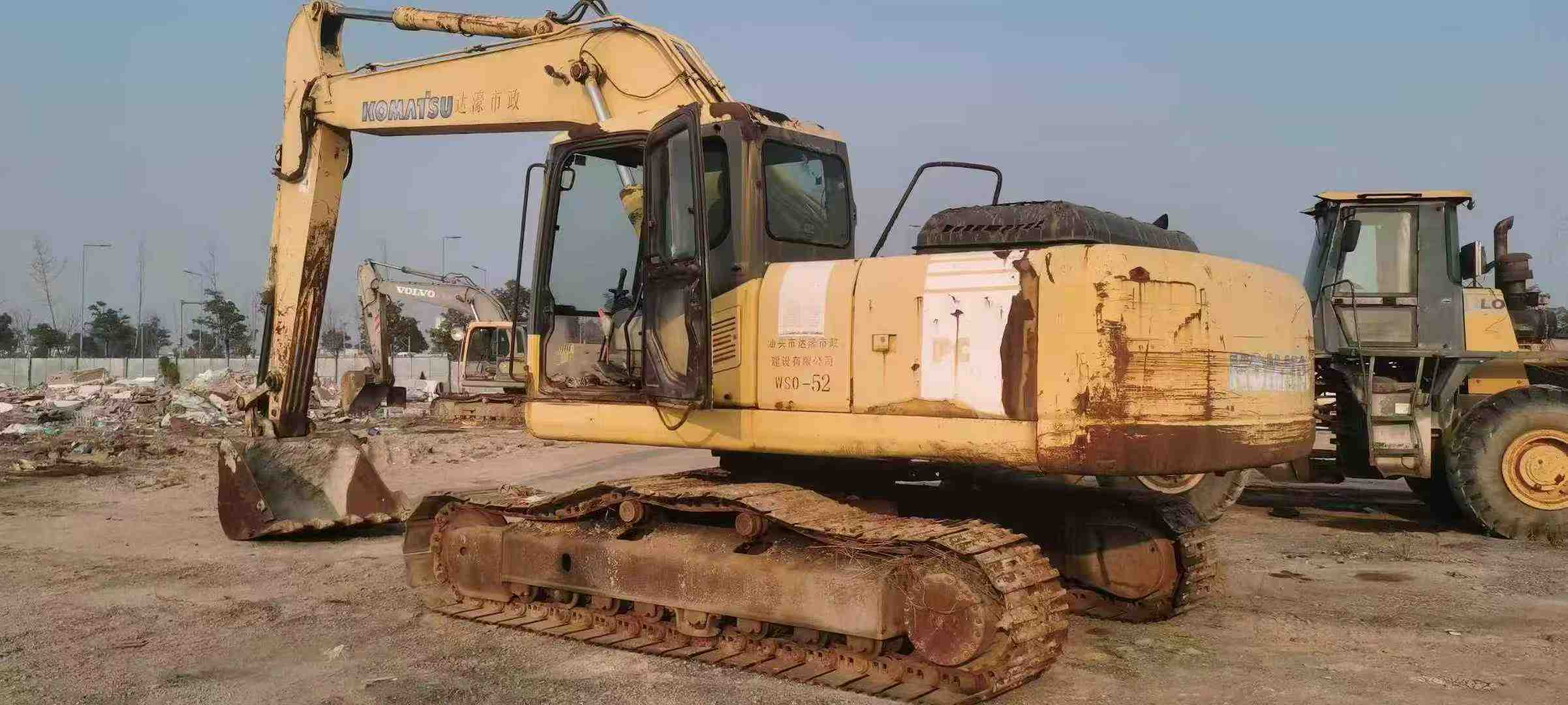 Buy Komatsu PW220-7 Used Excavator / 2 Used Komatsu PW220-7 Excavator 2016 Model / 2