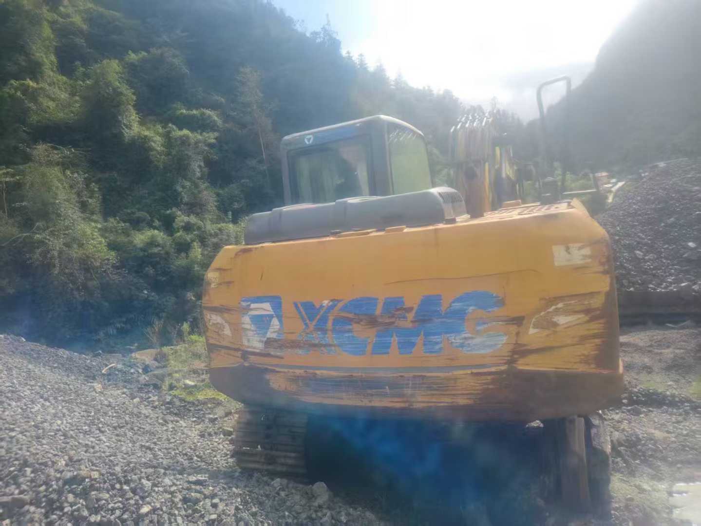 Buy XCMG XE150 Used Excavator / 1