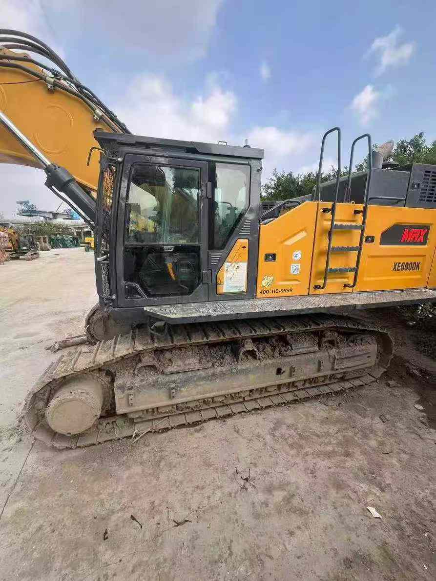 Buy XCMG LW220 Used Excavator / 3 Used XCMG LW220 Excavator 2023 Model / 3