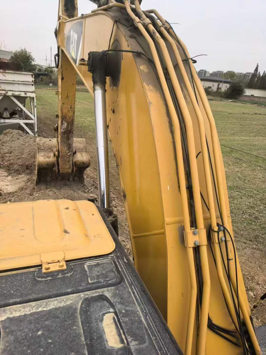 Buy Caterpillar 323 Used Excavator / 2 Used Caterpillar 323 Excavator 2017 Model / 2