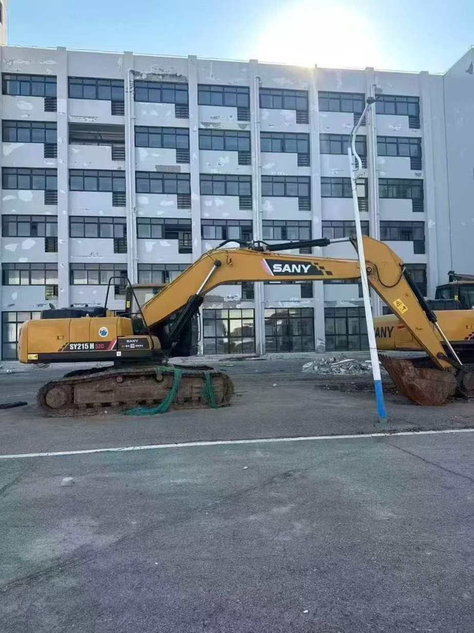 Buy Sany SY215W Used Excavator / 1