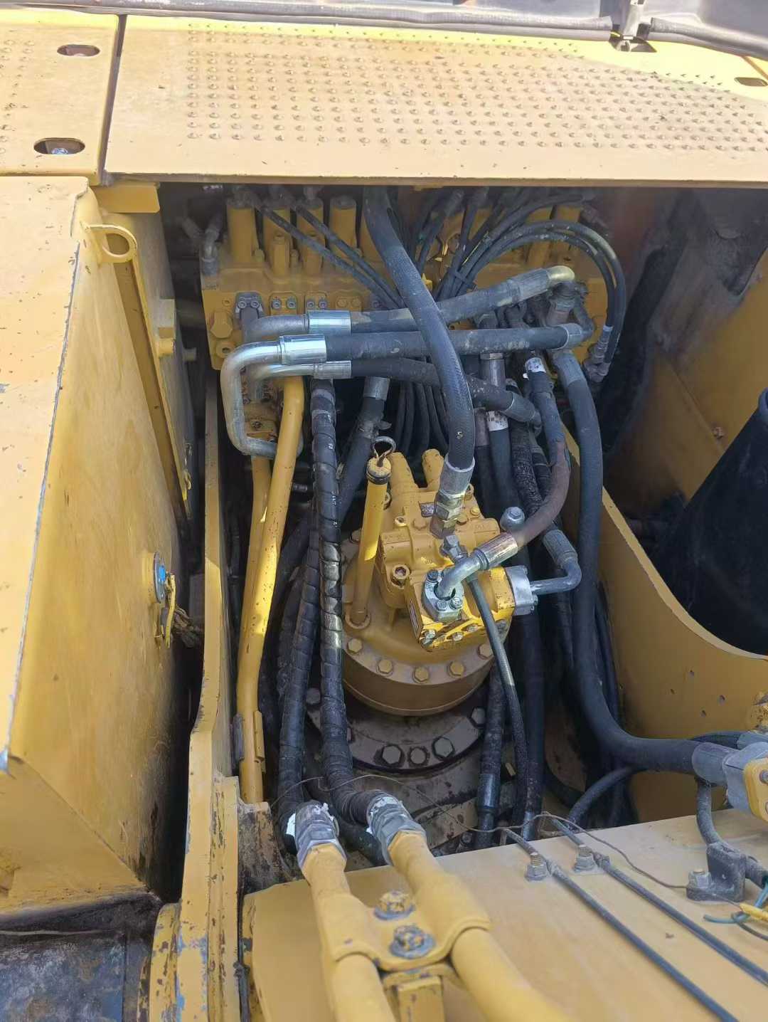 Buy Caterpillar CT20 Used Excavator / 7 Used Caterpillar CT20 Excavator 2014 Model / 7