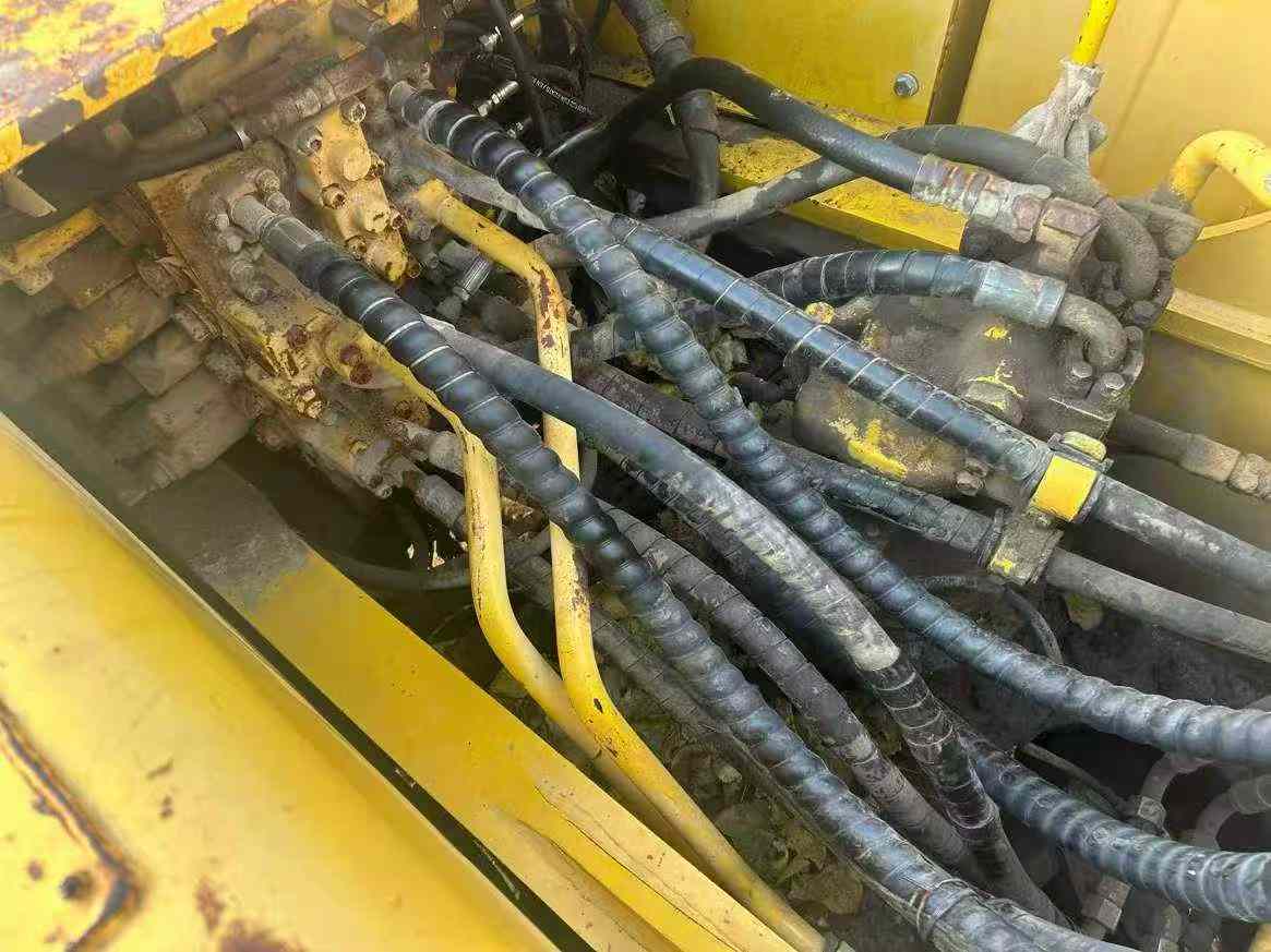 Buy Komatsu PC200-8 Used Excavator / 7 Used Komatsu PC200-8 Excavator 2016 Model / 7