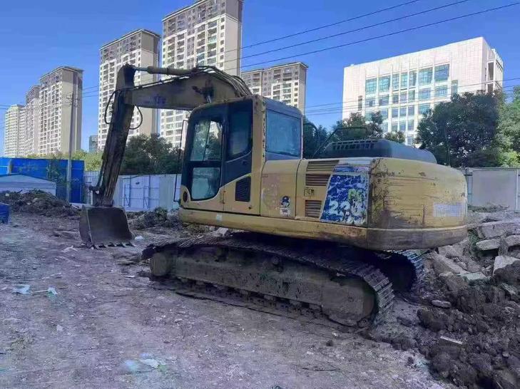 Buy Komatsu PC200-8 Used Excavator / 1