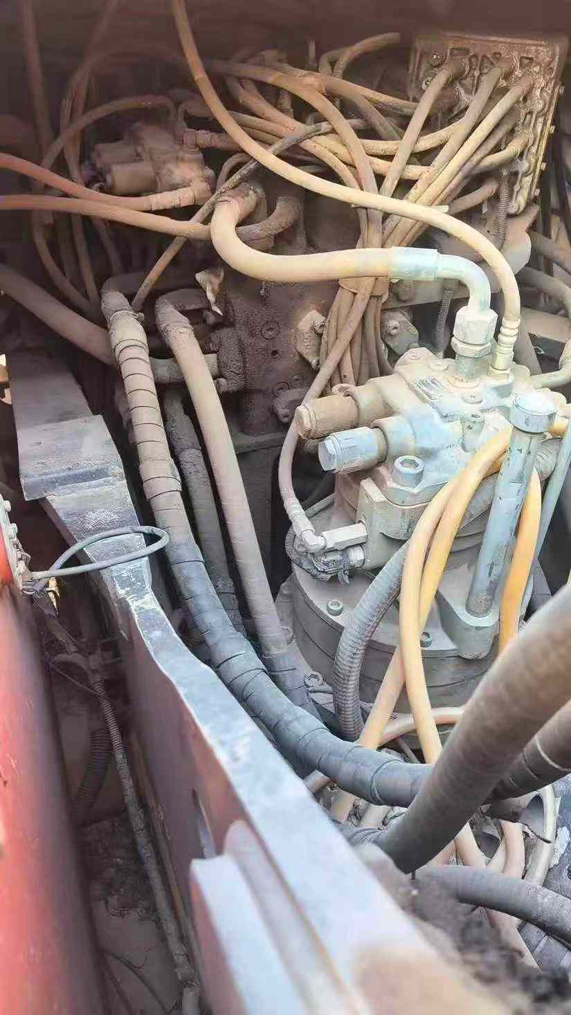 Buy Hitachi ZAXIS200 Used Excavator / 6 Used Hitachi ZAXIS200 Excavator 2014 Model / 6