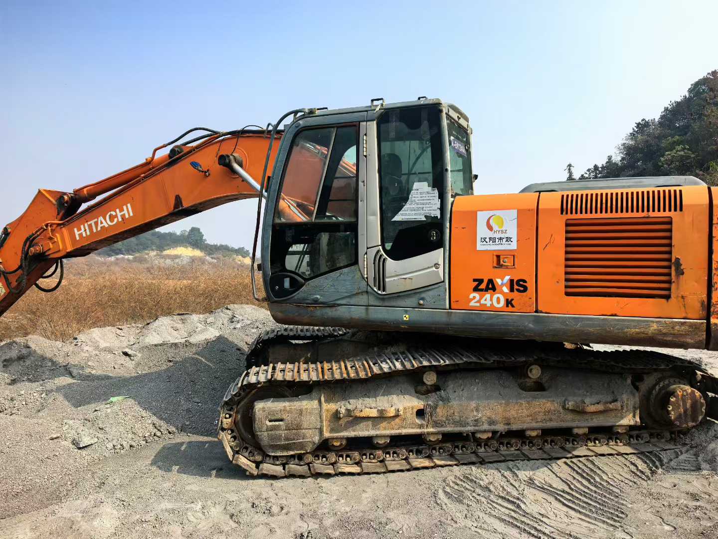 Buy Hitachi ZX210K Used Excavator / 1