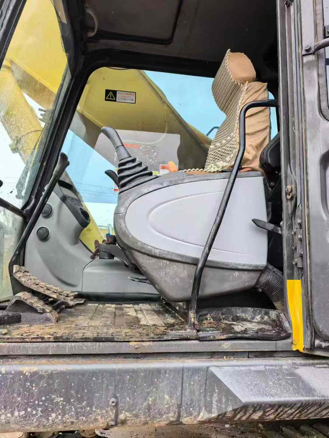 Buy Sumitomo SH80-6 Used Excavator / 4 Used Sumitomo SH80-6 Excavator 2021 Model / 4