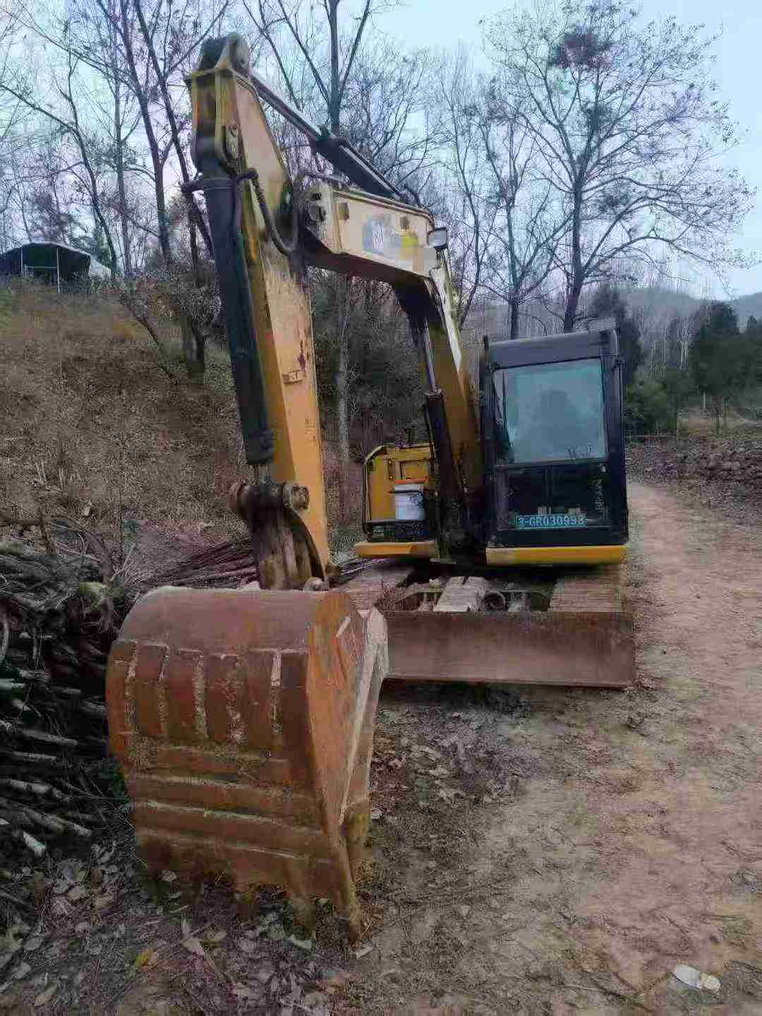 Buy Caterpillar 307V2 Used Excavator / 1
