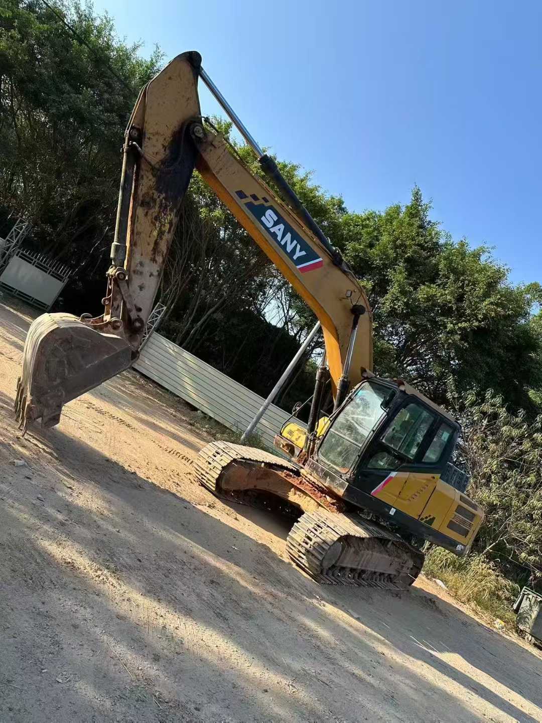 Used Sany SY205H Excavator 2022 Model / 4