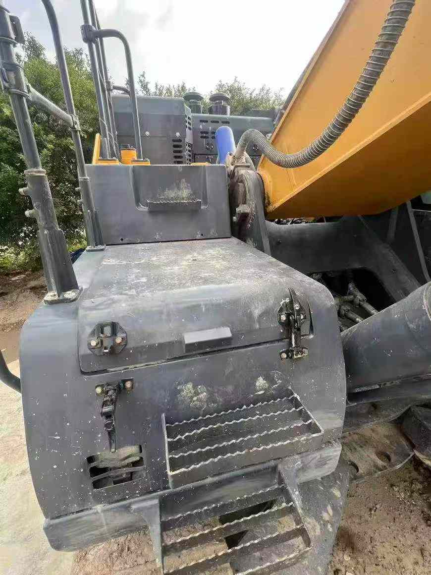 Buy XCMG LW220 Used Excavator / 9 Used XCMG LW220 Excavator 2023 Model / 9