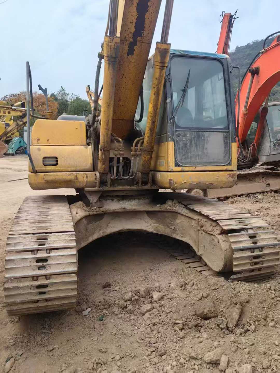 Buy Komatsu PC200-8 Used Excavator / 2 Used Komatsu PC200-8 Excavator 2016 Model / 2