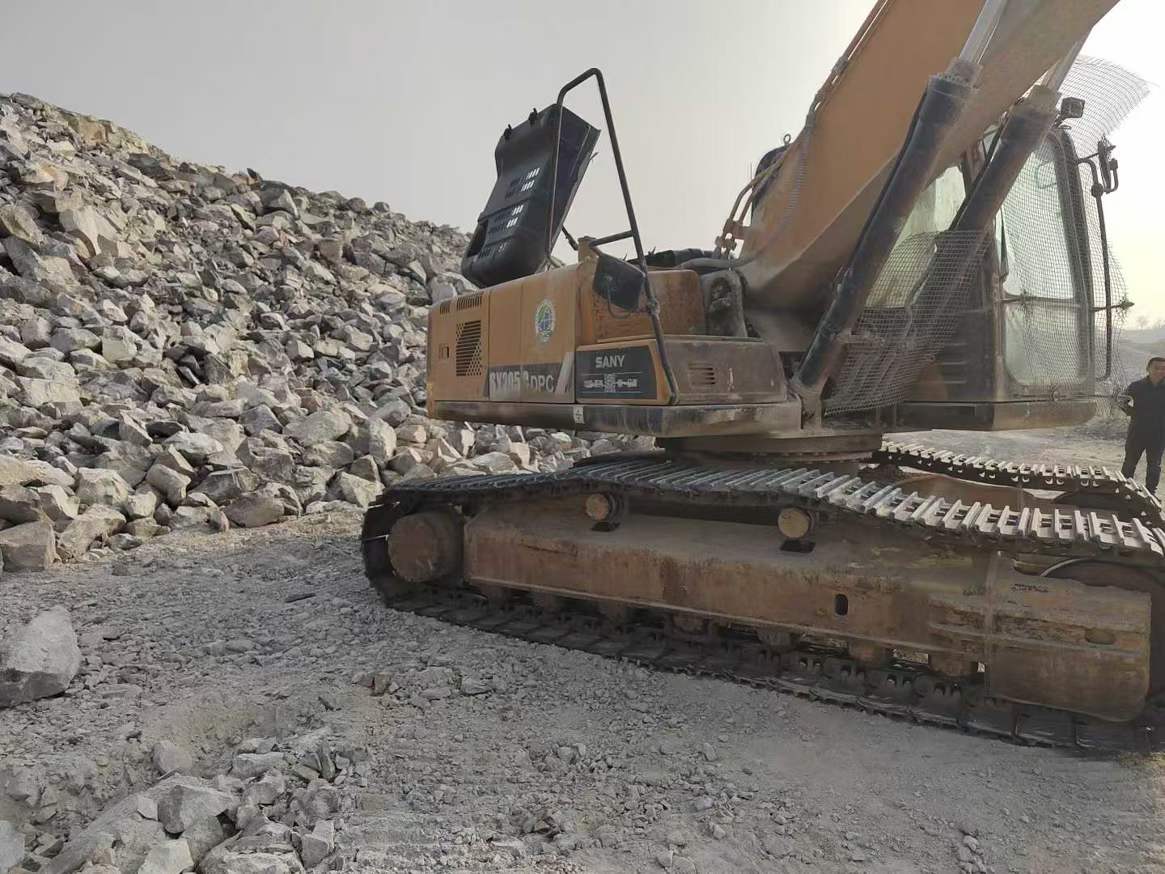 Buy Sany SY205C Used Excavator / 1