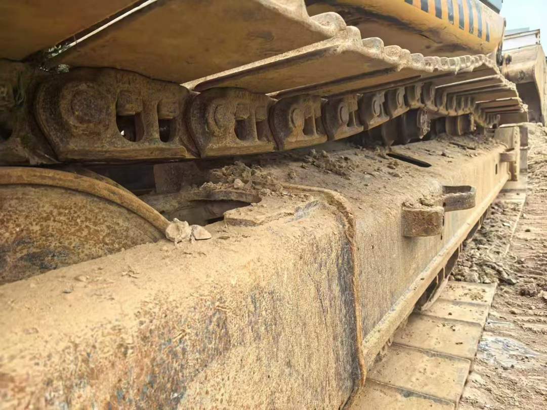 Buy Caterpillar 323 Used Excavator / 8 Used Caterpillar 323 Excavator 2017 Model / 8