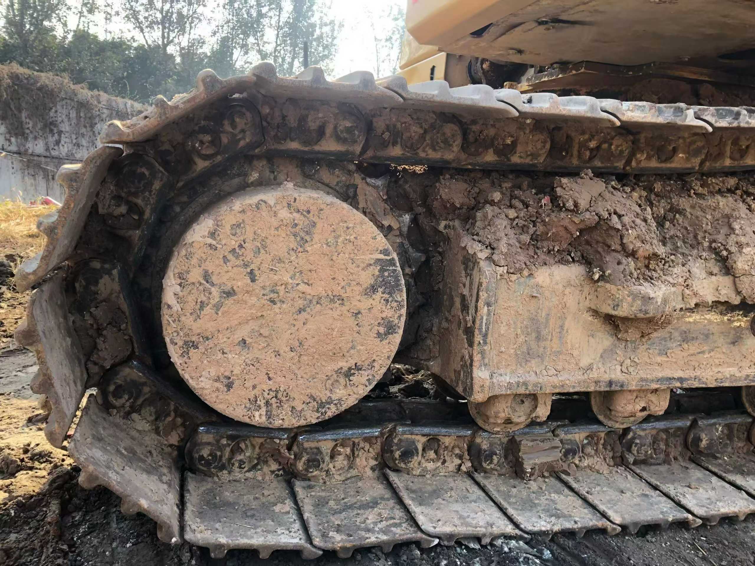 Buy Caterpillar 323 Used Excavator / 9 Used Caterpillar 323 Excavator 2020 Model / 9