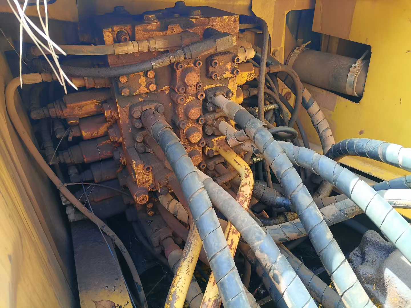 Buy Komatsu PC200-8 Used Excavator / 4 Used Komatsu PC200-8 Excavator 2015 Model / 4