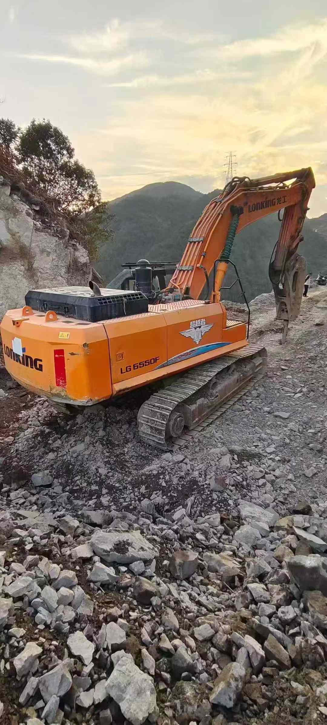 Buy Sany SY55 Used Excavator / 1