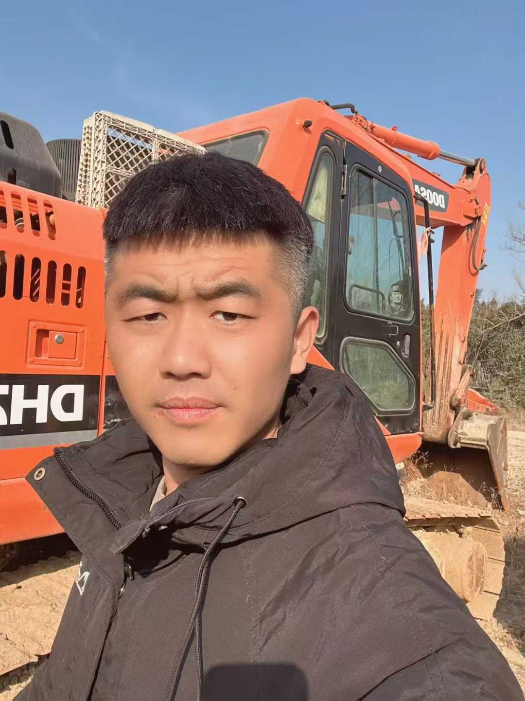 Buy Doosan DL507-9C Used Excavator / 1