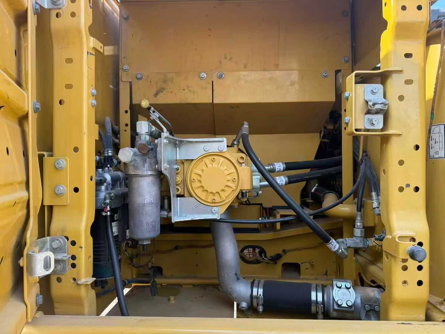 Buy Caterpillar 330L Used Excavator / 8 Used Caterpillar 330L Excavator 2019 Model / 8