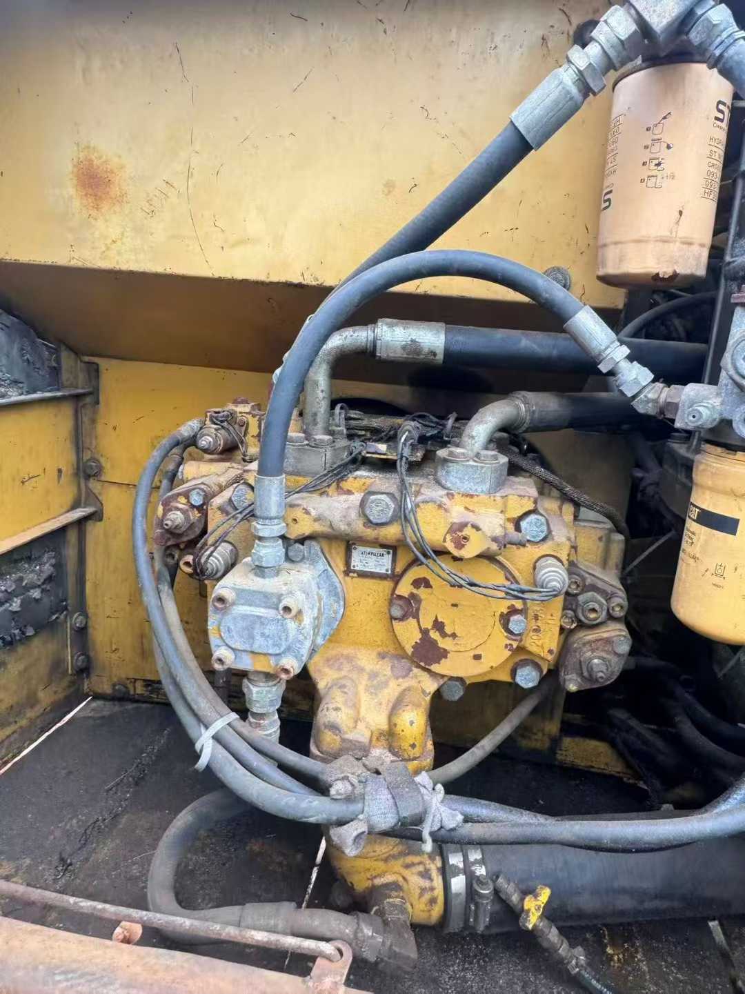 Buy Caterpillar 320C Used Excavator / 9 Used Caterpillar 320C Excavator 2016 Model / 9