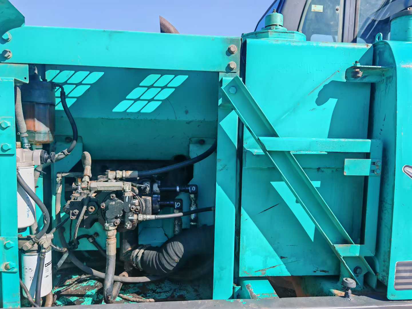 Buy Kobelco SK140 Used Excavator / 4 Used Kobelco SK140 Excavator 2016 Model / 4