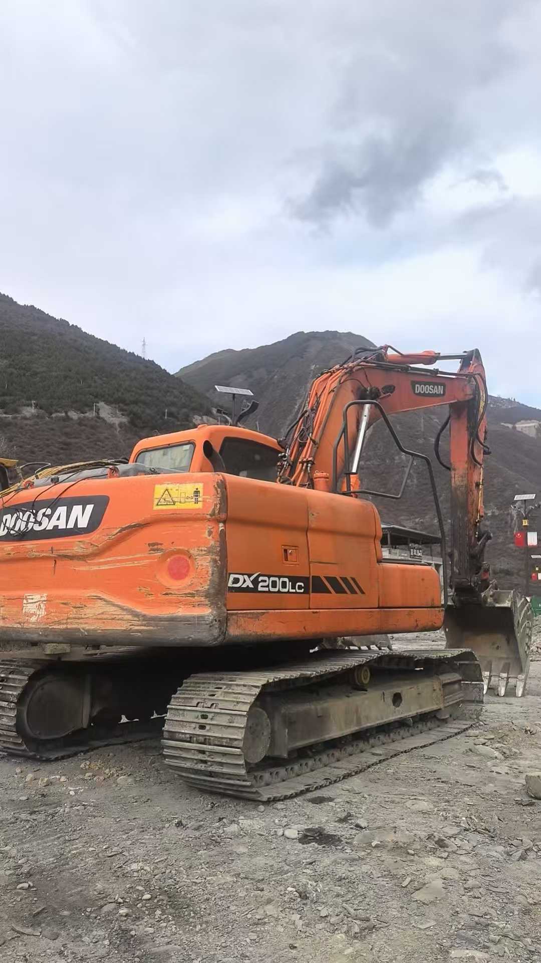 Buy Doosan DX15 Used Excavator / 7 Used Doosan DX15 Excavator 2016 Model / 7