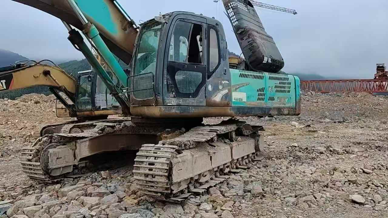 Buy Kobelco SK350-8 Used Excavator / 1