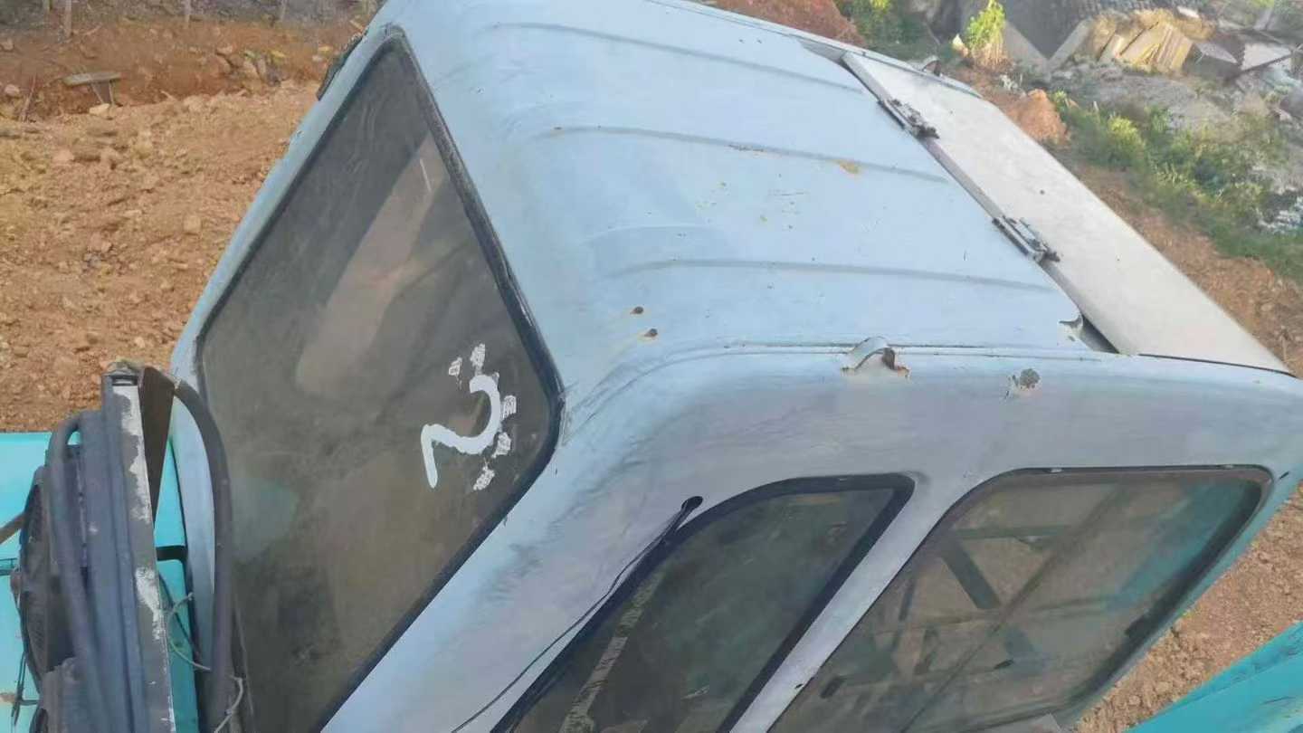 Buy Kobelco SK200-5.5 Used Excavator / 9 Used Kobelco SK200-5.5 Excavator 2016 Model / 9