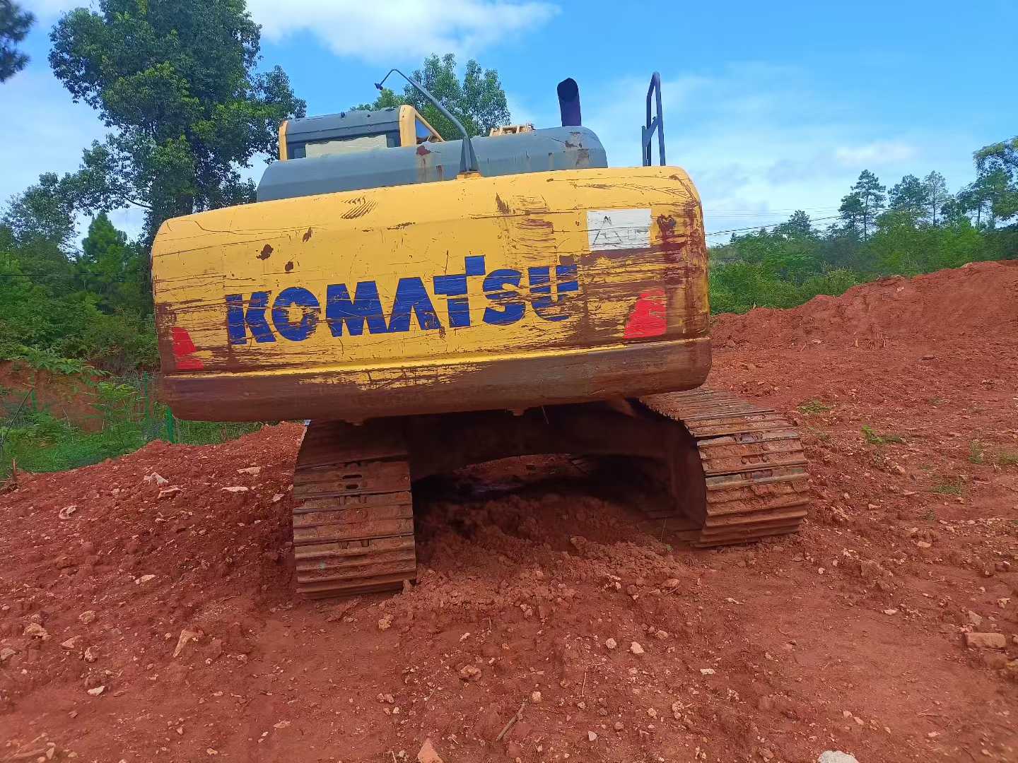 Buy Komatsu PC200-8 Used Excavator / 1