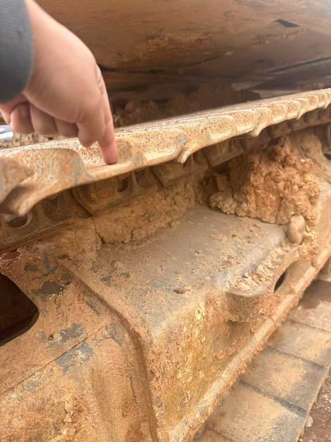 Used Volvo EC200D Excavator 2020 Model / 8