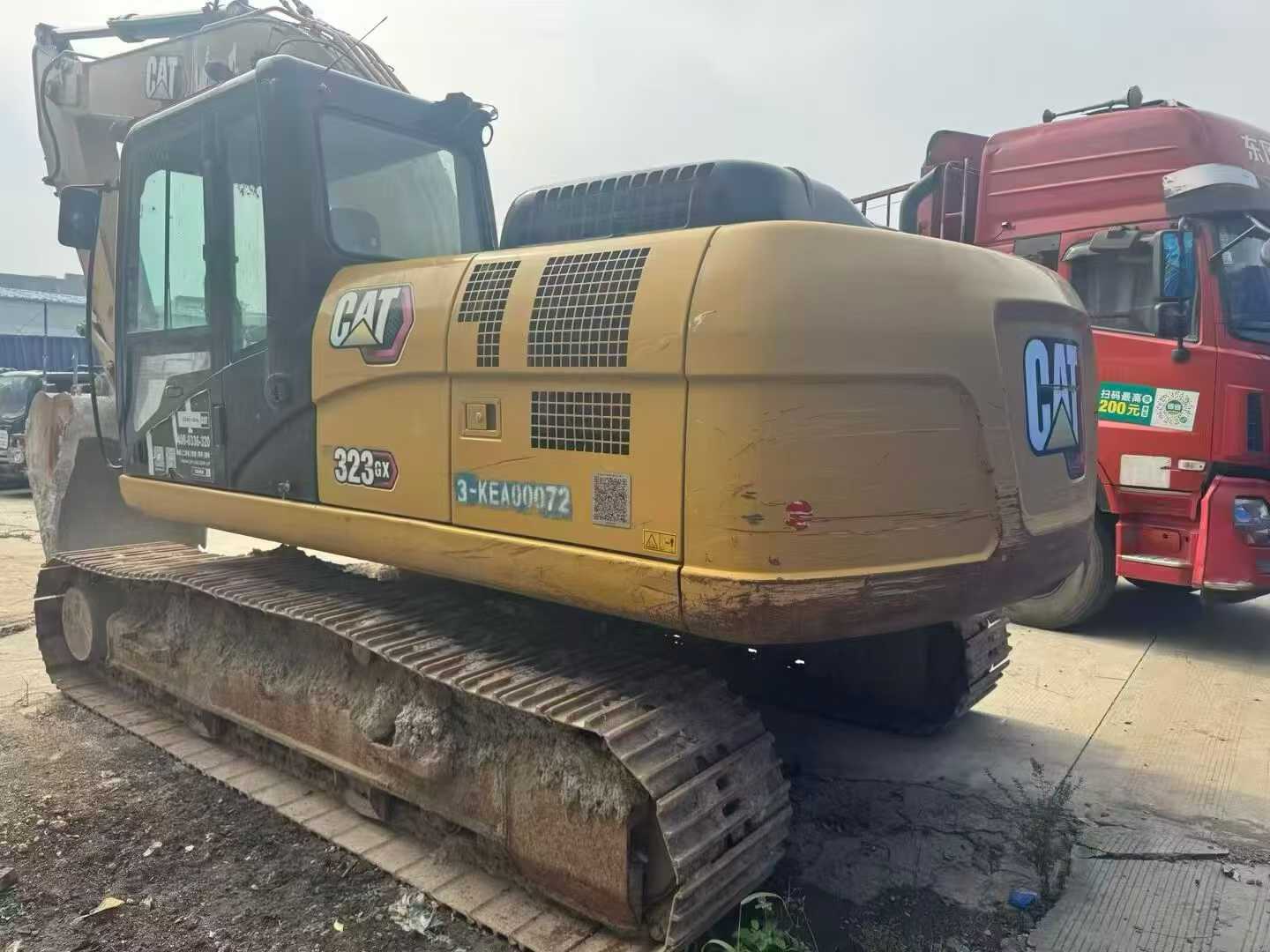 Buy Caterpillar 323 Used Excavator / 1