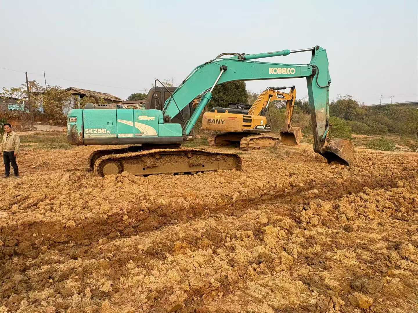 Buy Kobelco SK210 Used Excavator / 2 Used Kobelco SK210 Excavator 2015 Model / 2