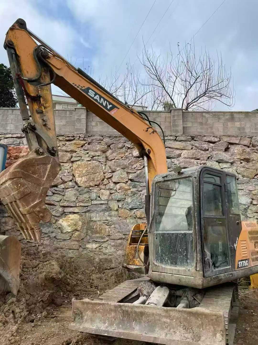 Buy Sany SY65W Used Excavator / 2 Used Sany SY65W Excavator 2014 Model / 2