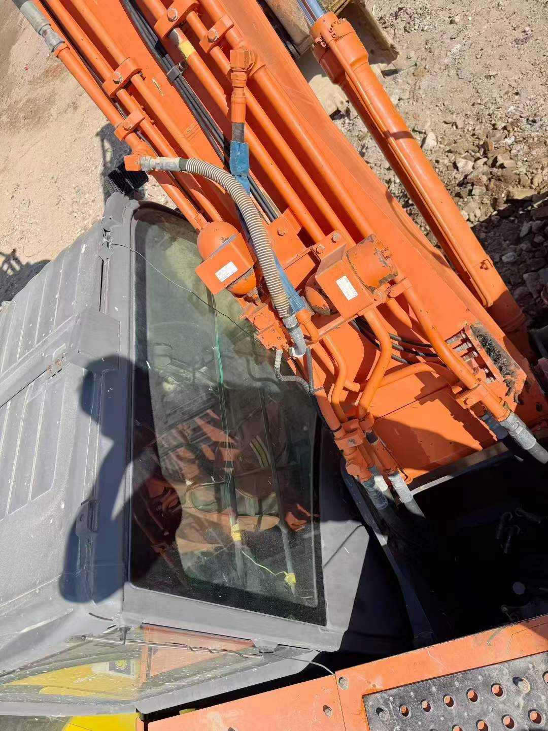Buy Hitachi ZAXIS200 Used Excavator / 8 Used Hitachi ZAXIS200 Excavator 2016 Model / 8