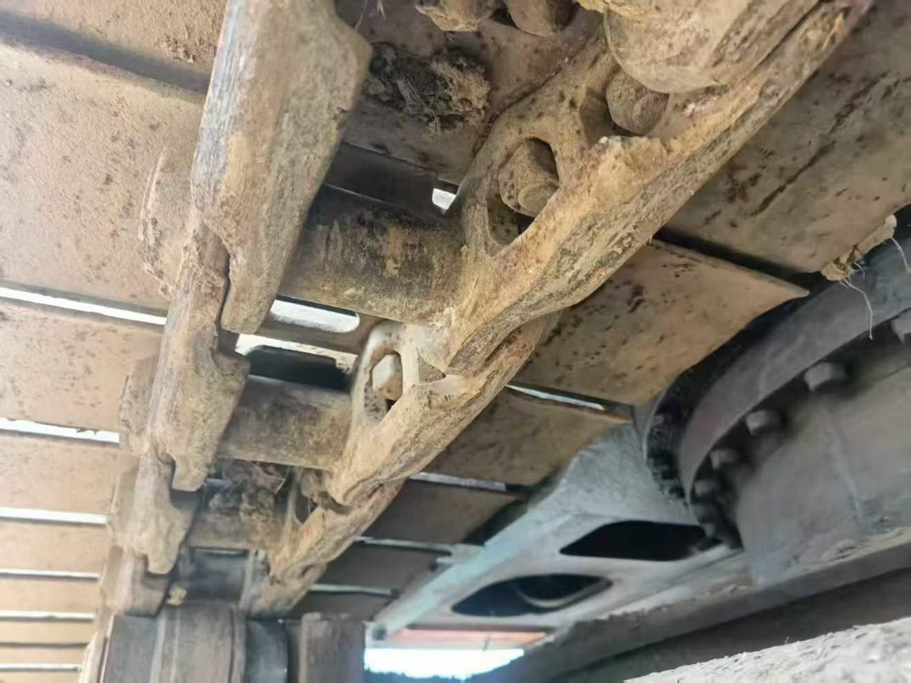 Buy Hitachi ZX210-3G Used Excavator / 8 Used Hitachi ZX210-3G Excavator 2011 Model / 8