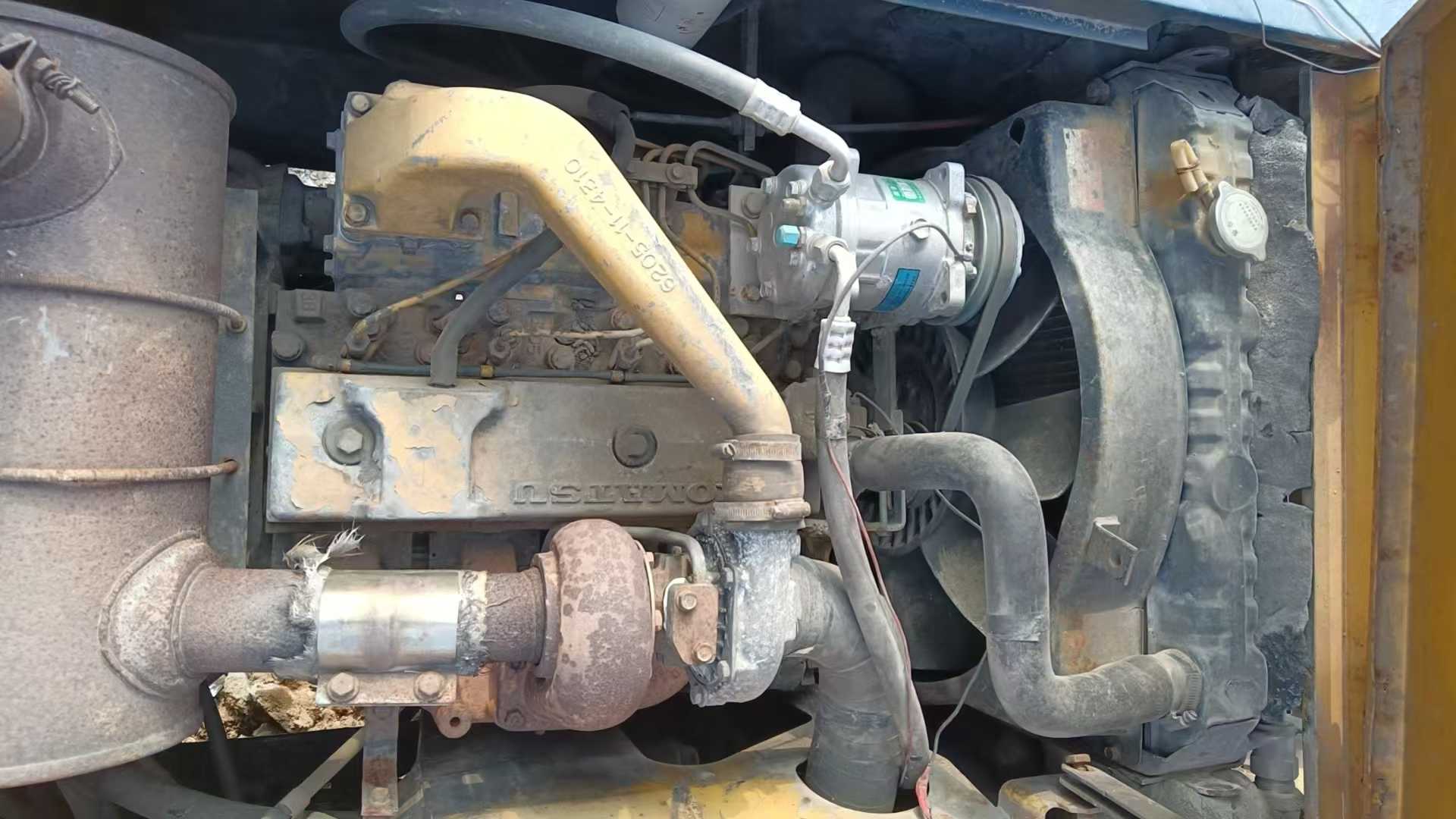 Buy Komatsu PC120-5 Used Excavator / 4 Used Komatsu PC120-5 Excavator 2016 Model / 4