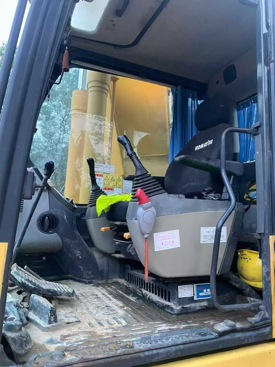 Buy Komatsu PC200-8N1 Used Excavator / 7 Used Komatsu PC200-8N1 Excavator 2016 Model / 7