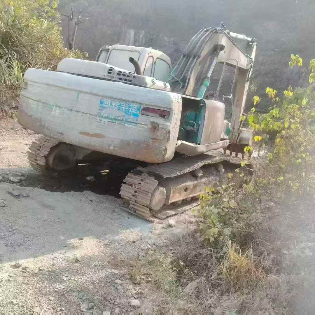 Buy Kobelco SK60 Used Excavator / 1