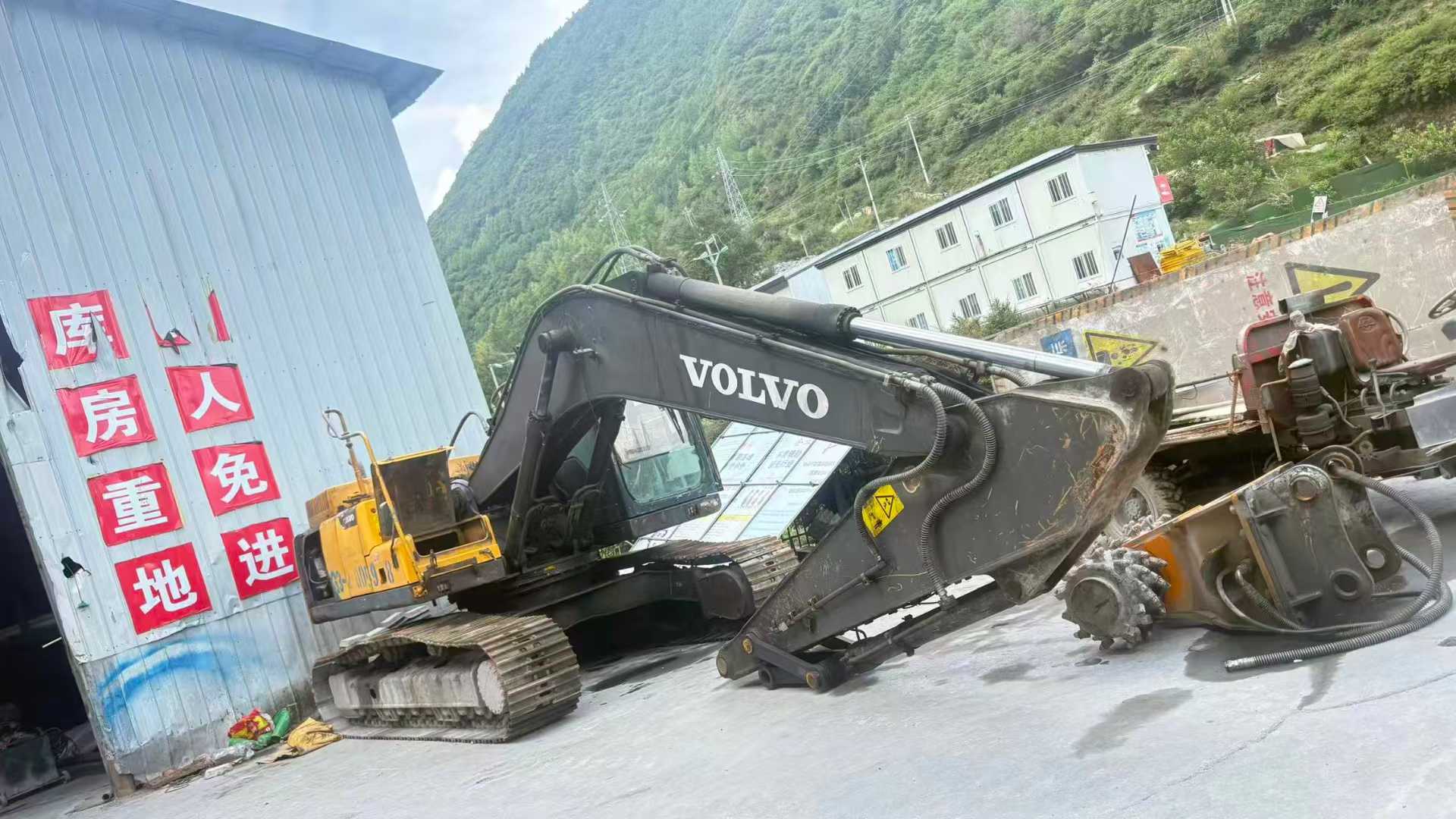 Buy Volvo EW50 Used Excavator / 9 Used Volvo EW50 Excavator 2018 Model / 9