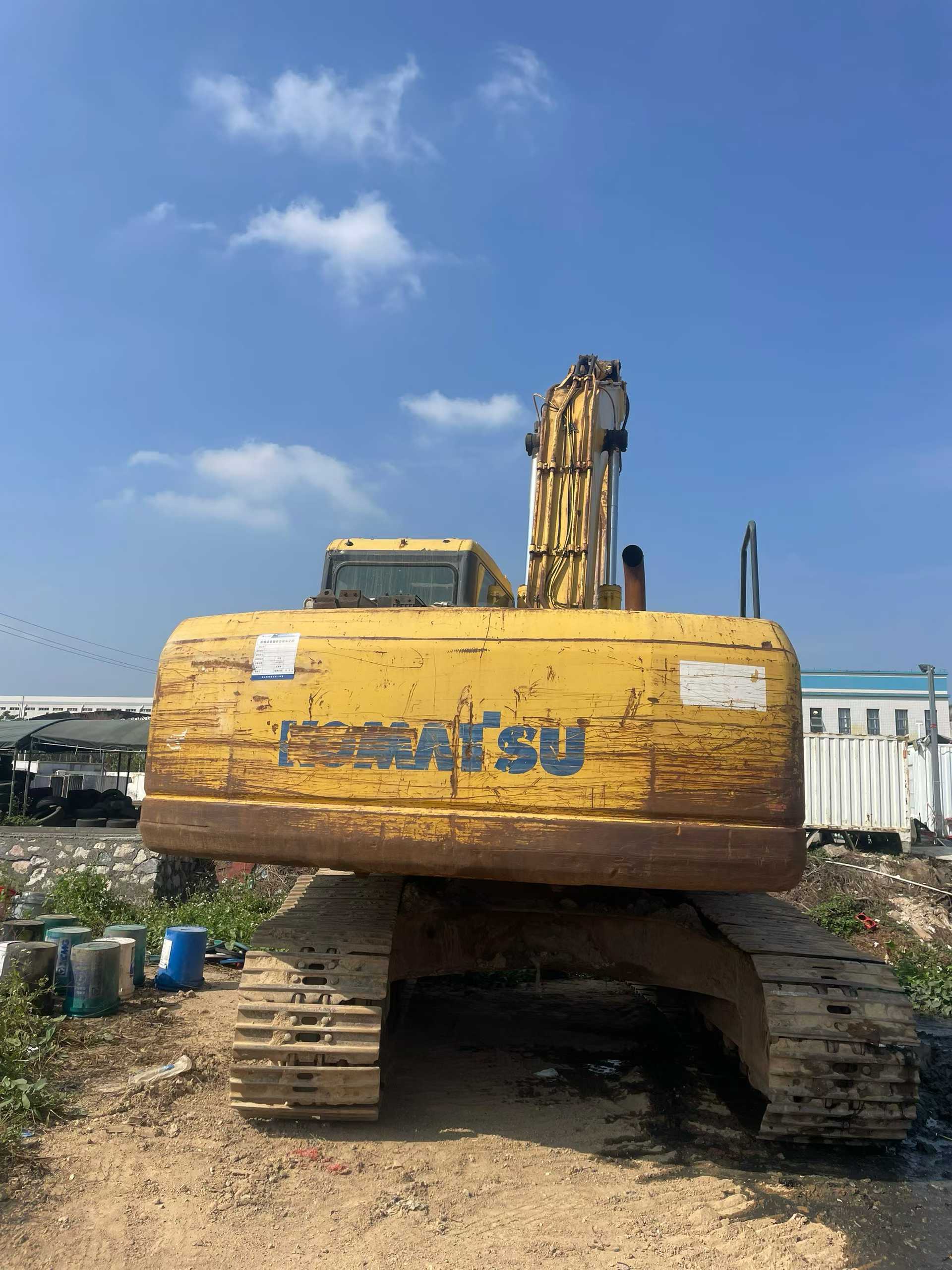 Buy Komatsu PW200-7 Used Excavator / 1