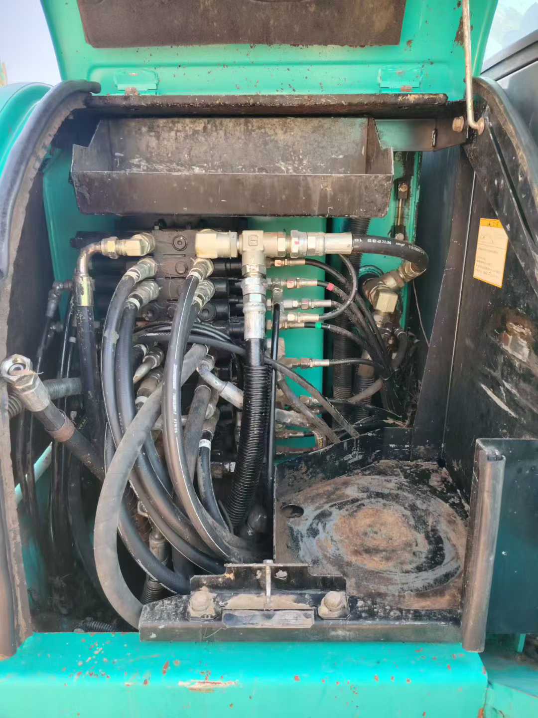 Buy Kobelco SK60 Used Excavator / 6 Used Kobelco SK60 Excavator 2017 Model / 6