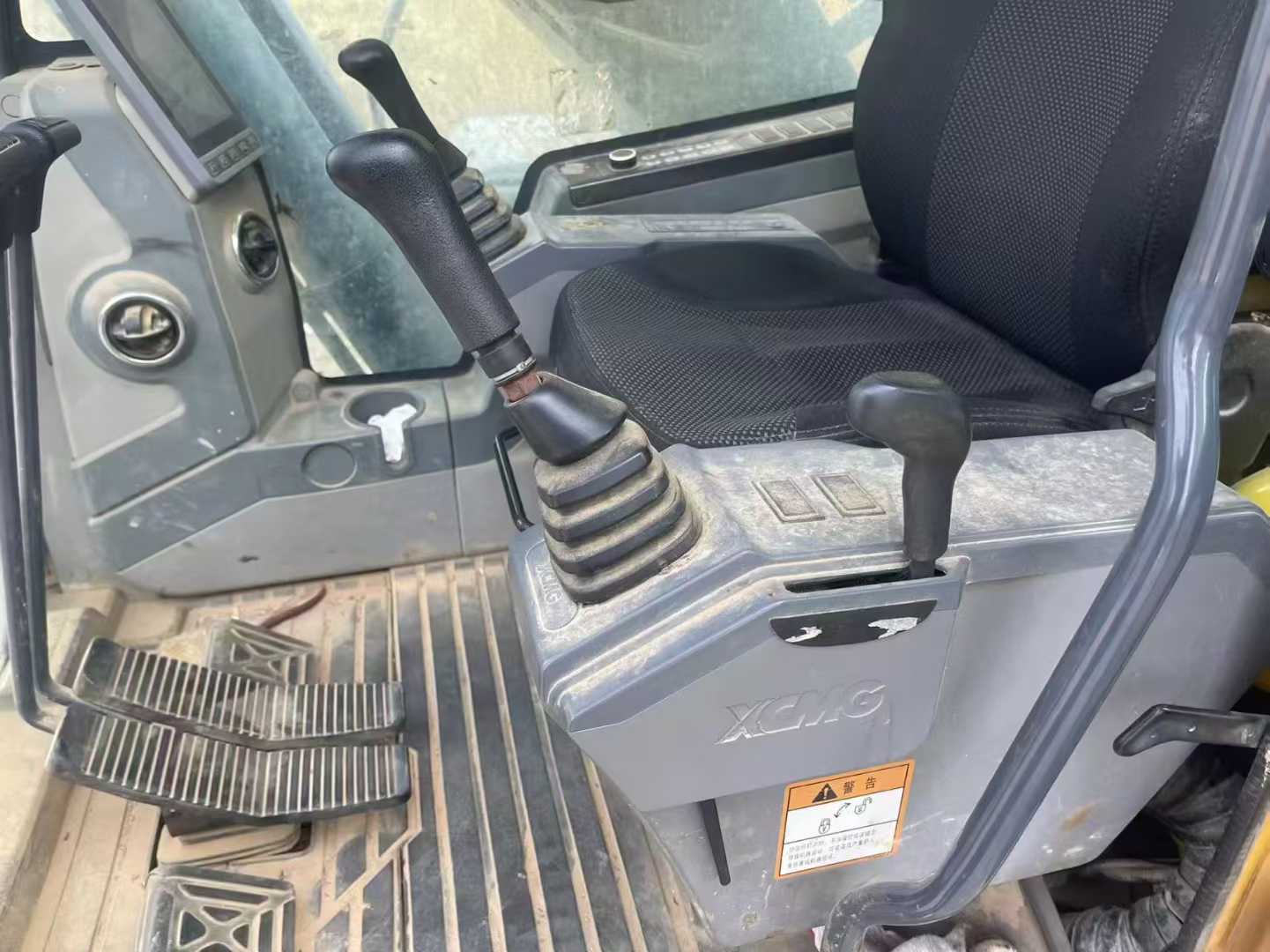 Buy XCMG LW200 Used Excavator / 5 Used XCMG LW200 Excavator 2018 Model / 5