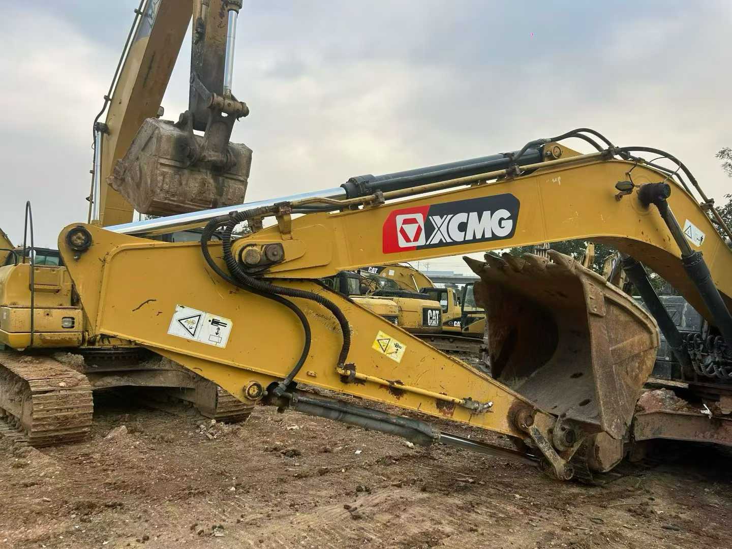 Buy XCMG XE215 Used Excavator / 2 Used XCMG XE215 Excavator 2015 Model / 2