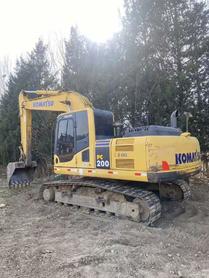 Buy Komatsu PC200 Used Excavator / 2 Used Komatsu PC200 Excavator 2016 Model / 2