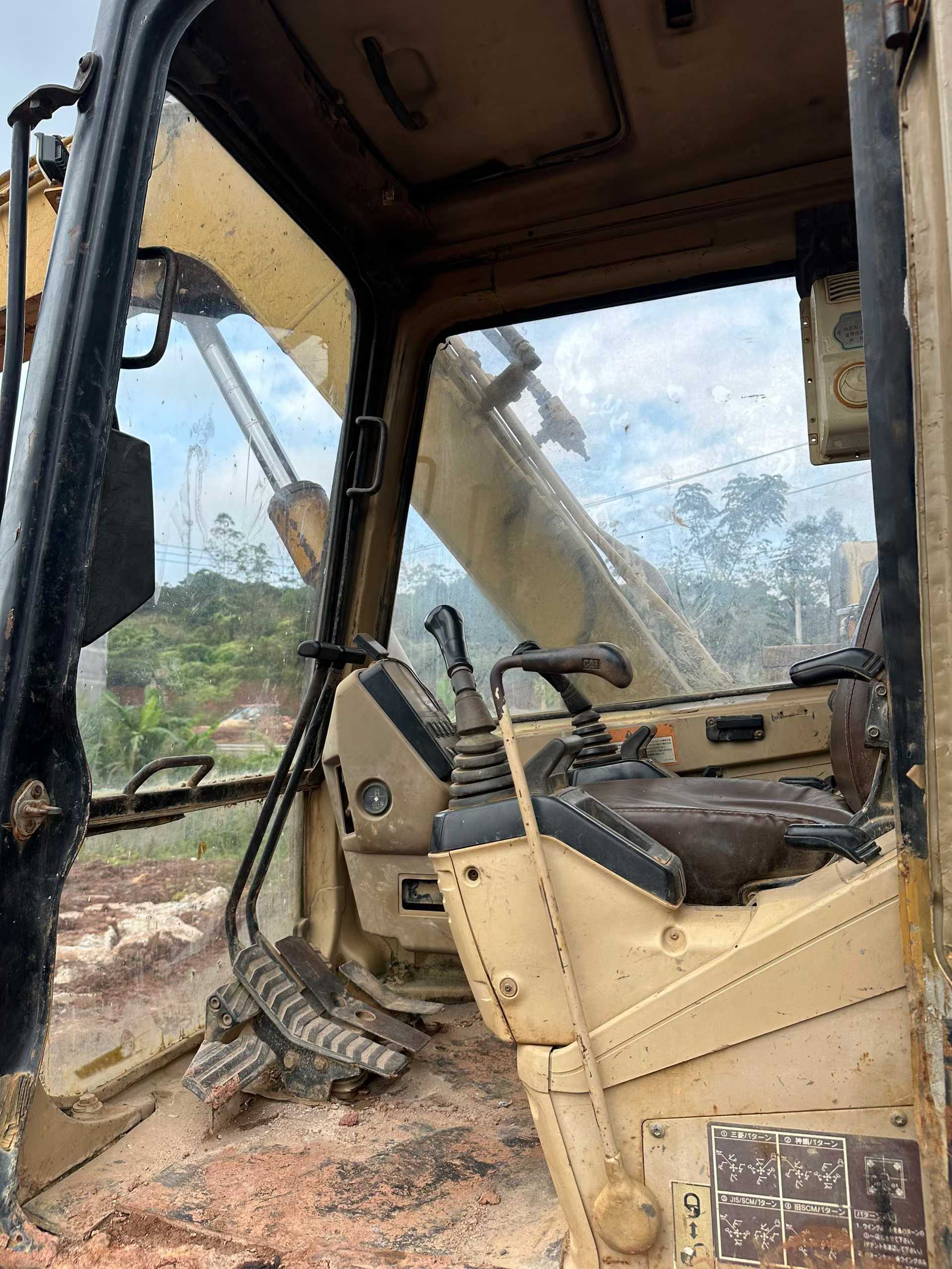 Buy Caterpillar 307V2 Used Excavator / 7 Used Caterpillar 307V2 Excavator 2016 Model / 7