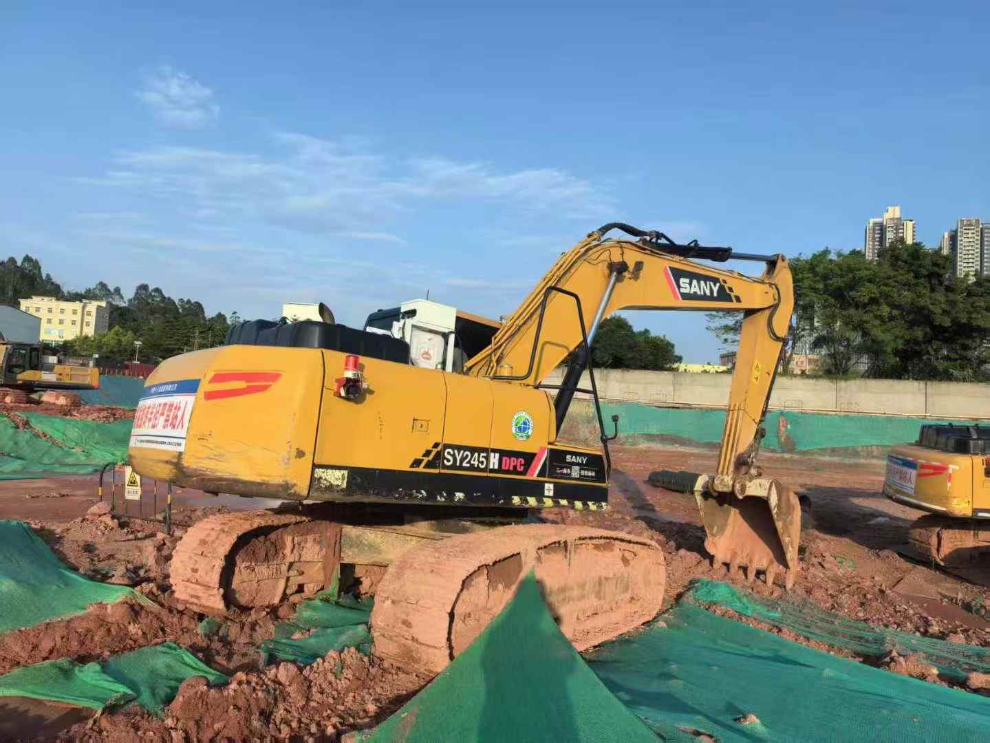 Buy Sany SY205C-10 Used Excavator / 1