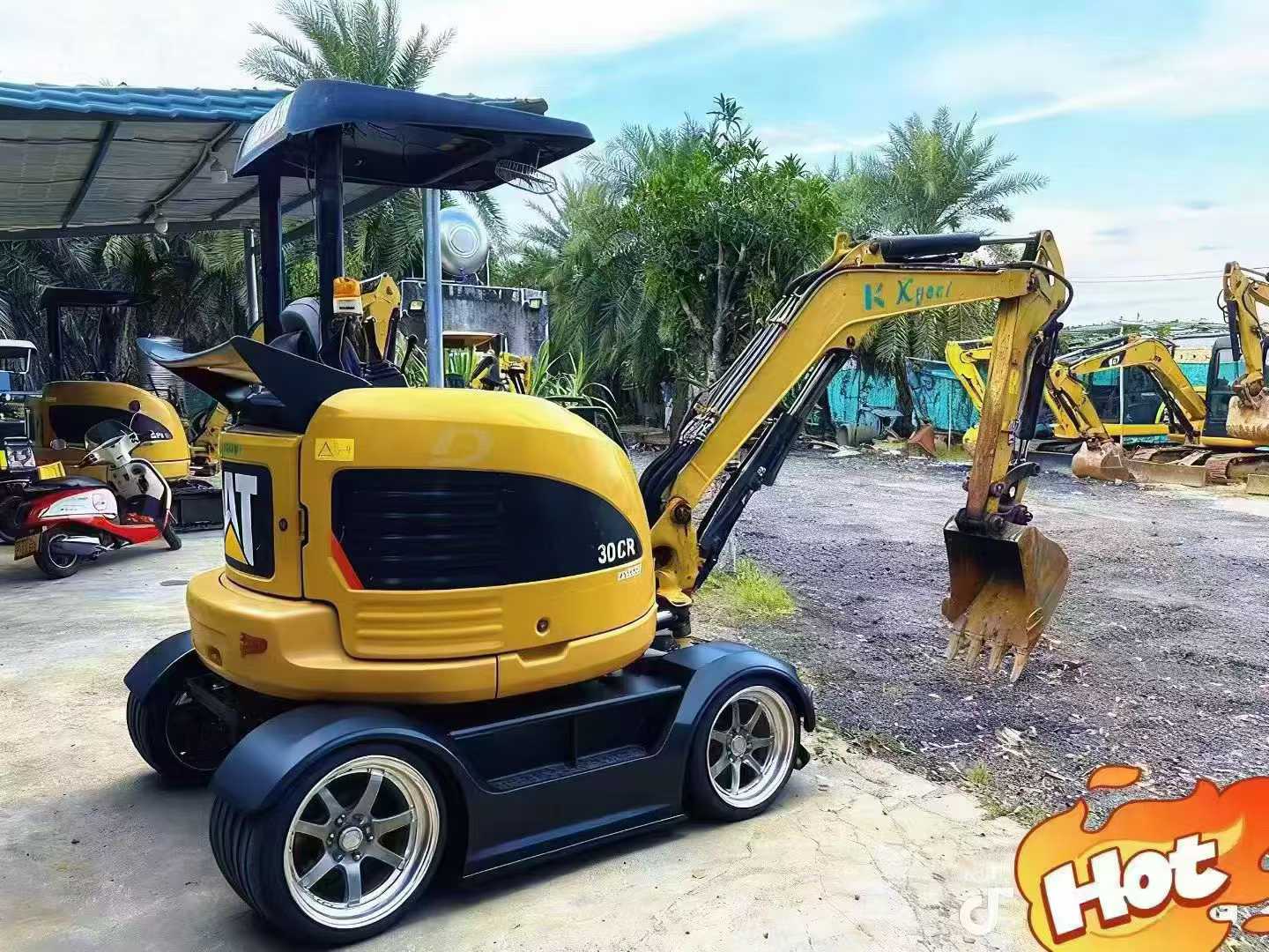 Buy Komatsu PW200-7 Used Excavator / 9 Used Komatsu PW200-7 Excavator 2016 Model / 9