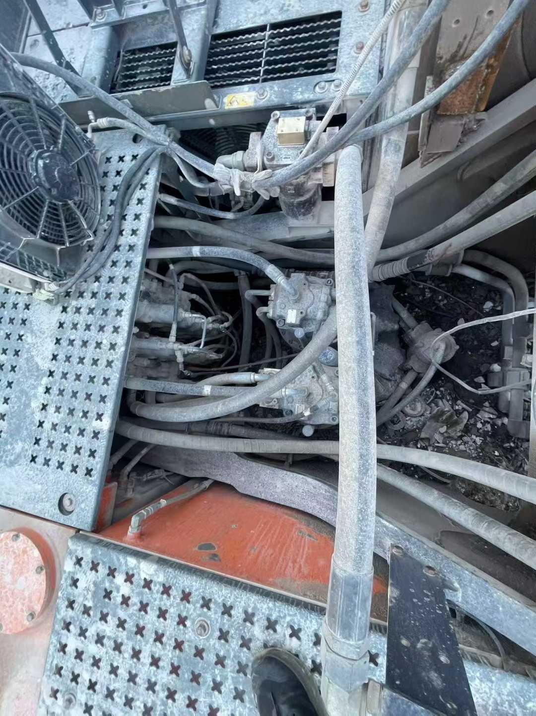 Buy Doosan DX500 Used Excavator / 1