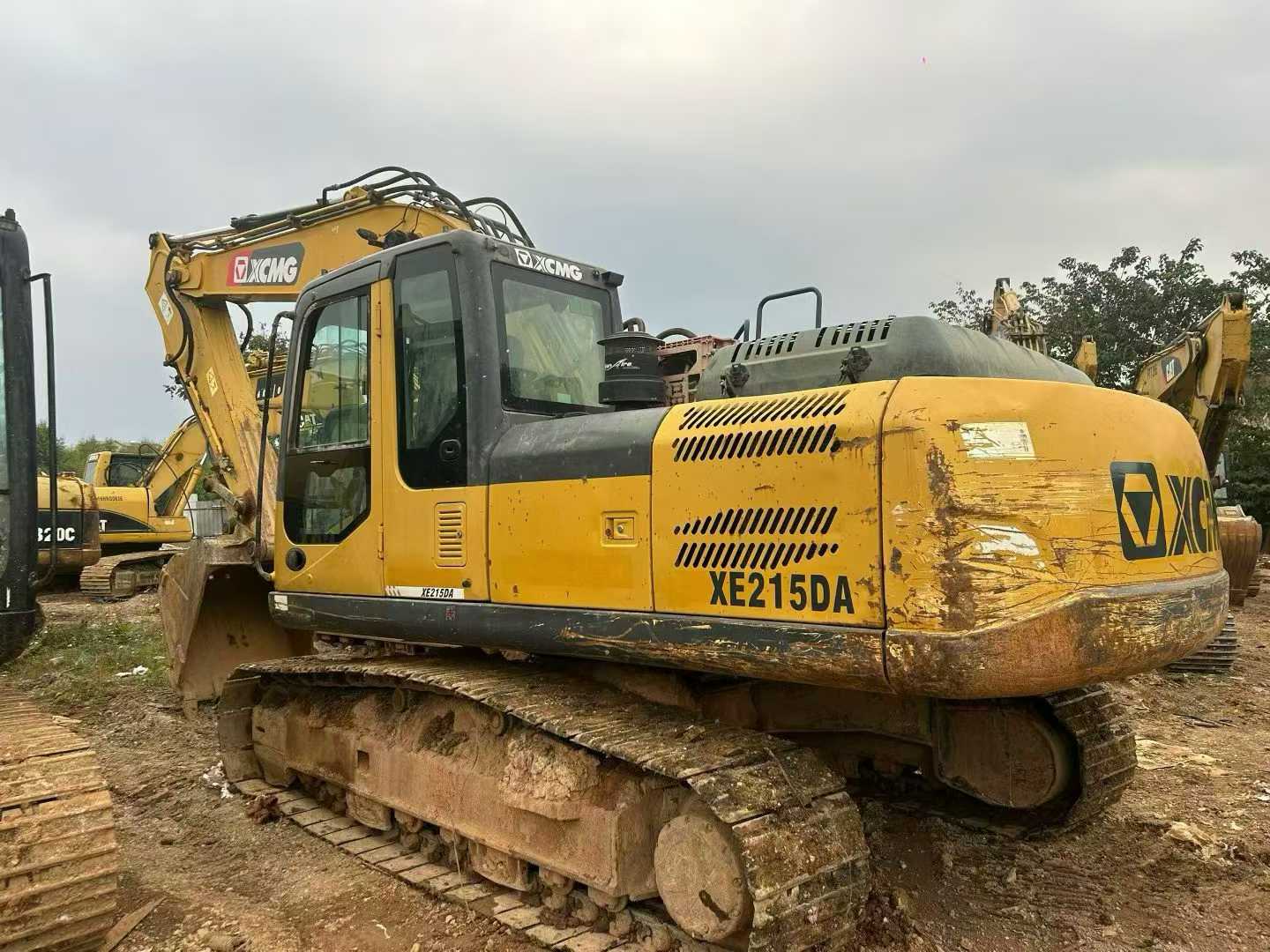 Buy XCMG XE215 Used Excavator / 3 Used XCMG XE215 Excavator 2015 Model / 3